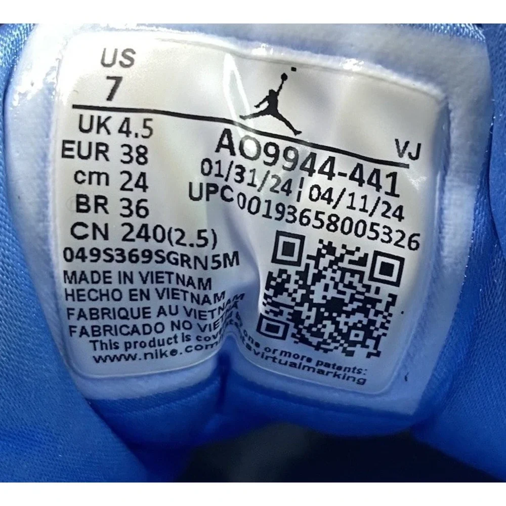 Air Jordan 1 Low UNC 2024‎ Women's University Blue Sneakers Low Tops Sz.7 US